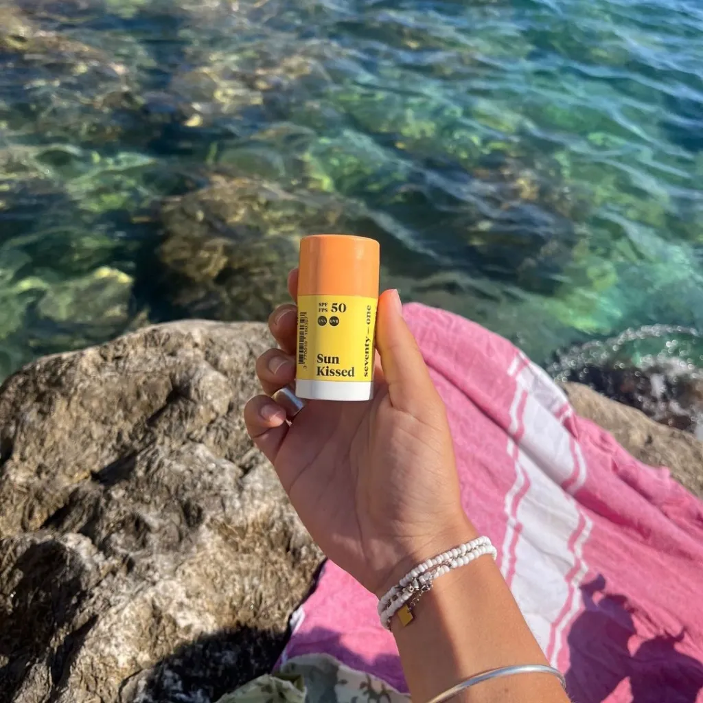 Sun_Kissed_Stick_Lifestyle_2.webp
