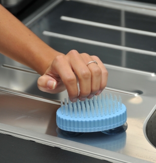 Brosse à ongles à ventouses